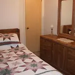 Niagara Falls Cottage Rental Craig House