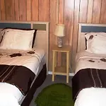 Niagara Falls Cottage Rental Craig House